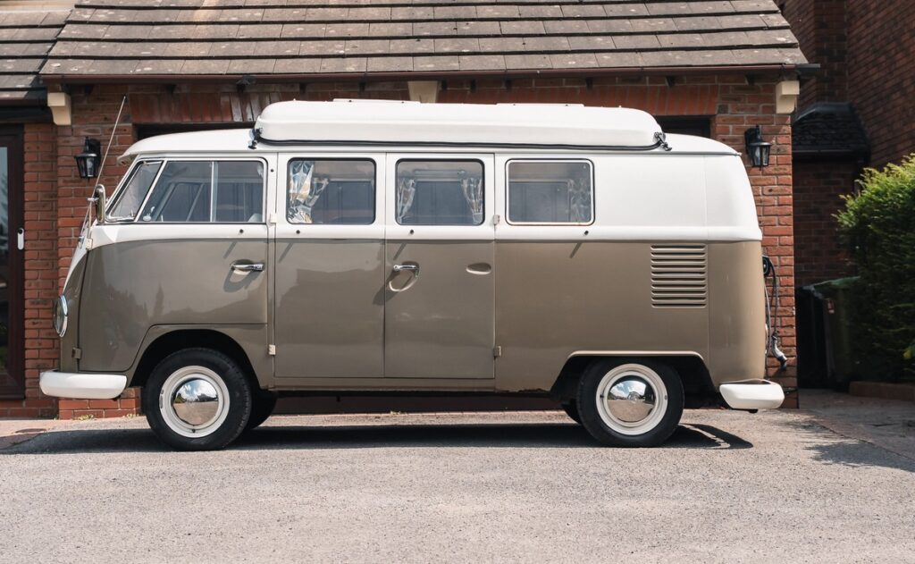 1967 Volkswagen Type 2 T1 Splitscreen Campervan